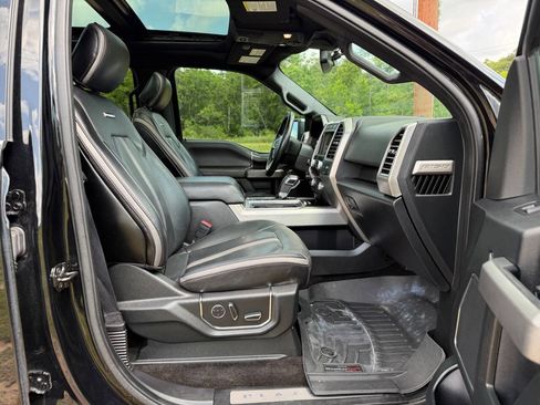 Used 2018 Ford F150 Platinum w/ Equipment Group 701A Luxury AWD/4WD image 29