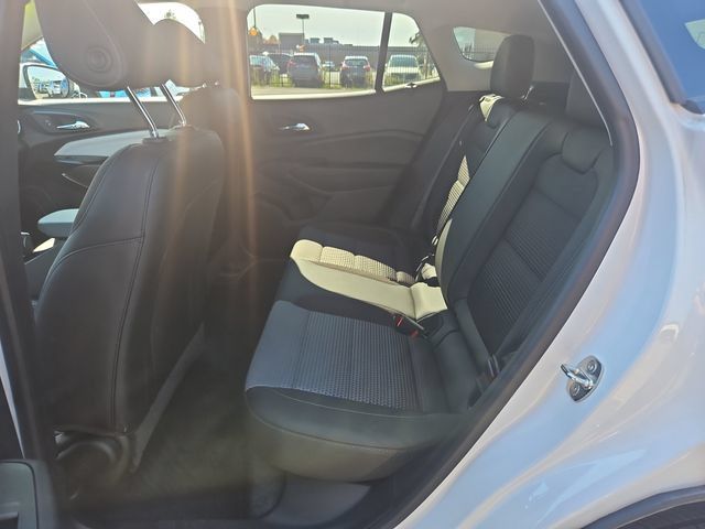 Used 2024 Chevrolet Trax LT w/ Driver Confidence Package FWD image 25