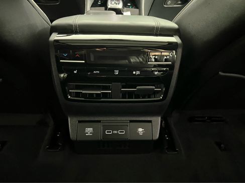 Certified 2023 Acura MDX SH-AWD w/ Advance Package image 11