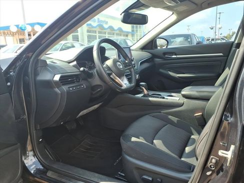 Used 2019 Nissan Altima 2.5 SV image 21