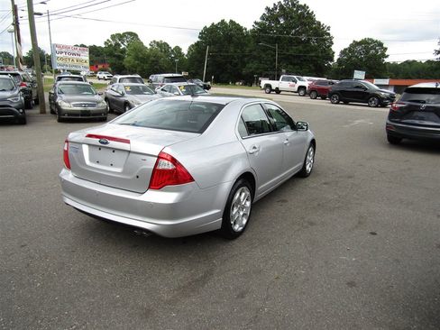 Used 2011 Ford Fusion SE FWD image 6