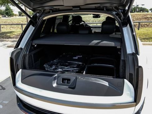 New 2026 Land Rover Range Rover SE AWD/4WD image 66