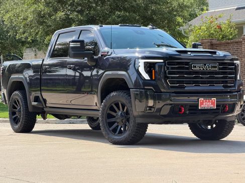 Used 2024 GMC Sierra 2500 AT4 w/ AT4 Premium Plus Package AWD/4WD image 1