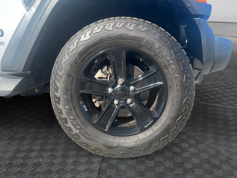 Used 2021 Jeep Wrangler Unlimited Sport AWD/4WD image 14