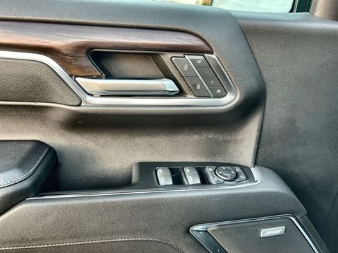 Used 2023 GMC Sierra 1500 SLT w/ SLT Premium Package image 15