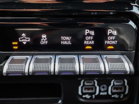 Used 2020 RAM 1500 Limited image 41