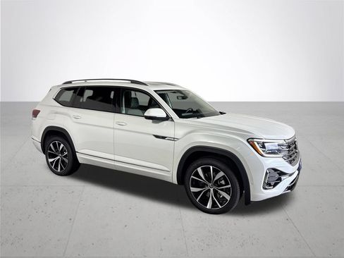 New 2026 Volkswagen Atlas SEL Premium R-Line AWD/4WD image 4