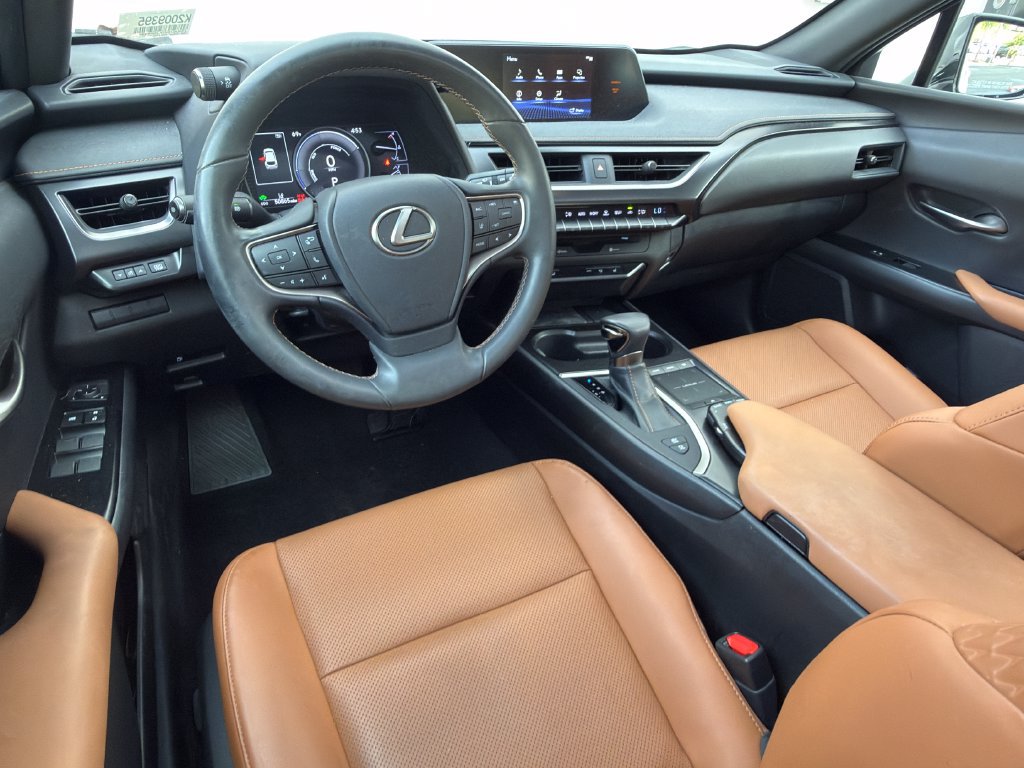 Used 2019 Lexus UX 250h AWD/4WD image 11