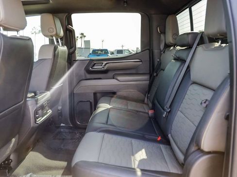 Used 2023 Chevrolet Silverado 1500 ZR2 w/ Technology Package AWD/4WD image 23