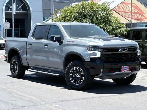 Used 2024 Chevrolet Silverado 1500 ZR2 w/ Technology Package AWD/4WD image 2