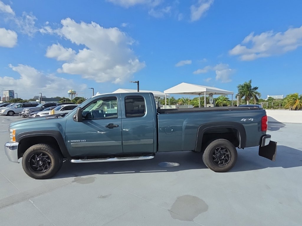 Used 2008 Chevrolet Silverado 3500 LT AWD/4WD image 4