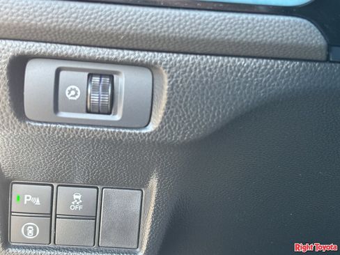 Used 2024 Honda Civic Touring image 32