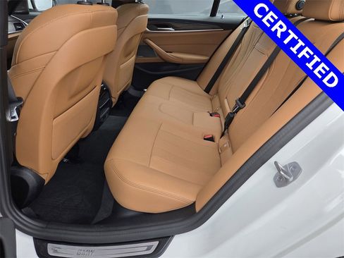 Certified 2023 BMW 530e w/ Premium Package image 26