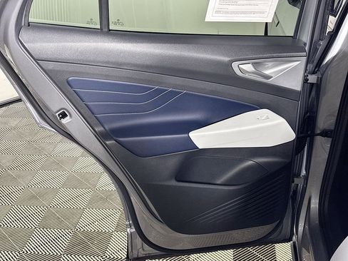 Certified 2023 Volkswagen ID.4 Pro S image 21