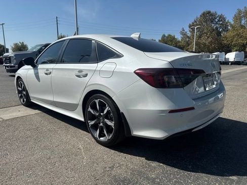 Used 2025 Honda Civic Sport image 2