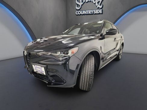 New 2025 Alfa Romeo Stelvio Sprint image 6