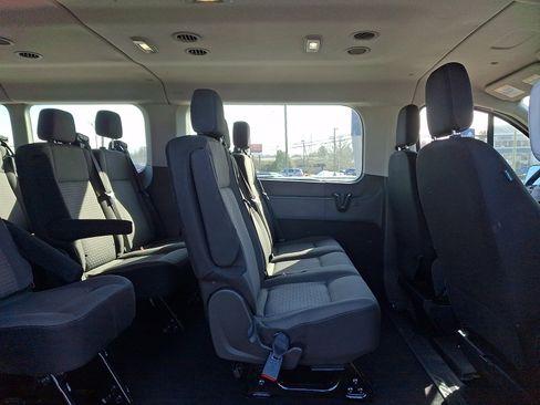 Used 2023 Ford Transit 350 XLT image 10