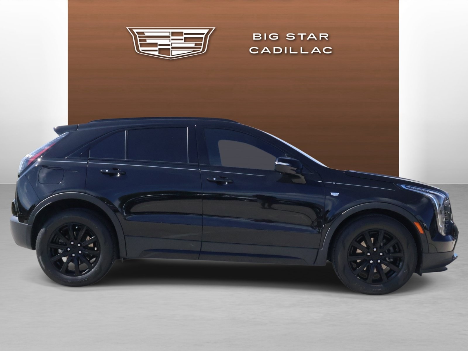 Certified 2022 Cadillac XT4 Sport w/ Enhanced Visibility Package FWD image 6