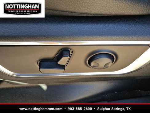 Used 2025 RAM 1500 Laramie image 27