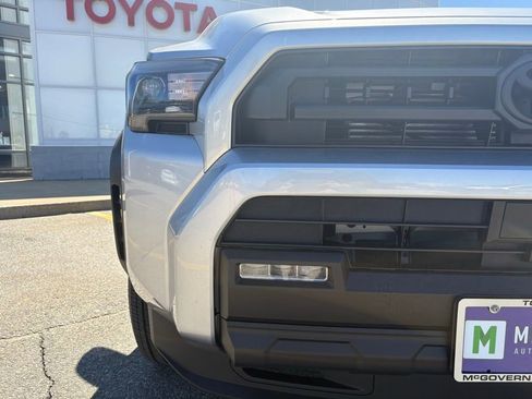 New 2026 Toyota 4Runner SR5 image 8