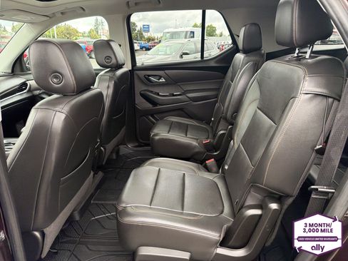 Used 2020 Chevrolet Traverse LT w/ LPO, Midnight Edition AWD/4WD image 11