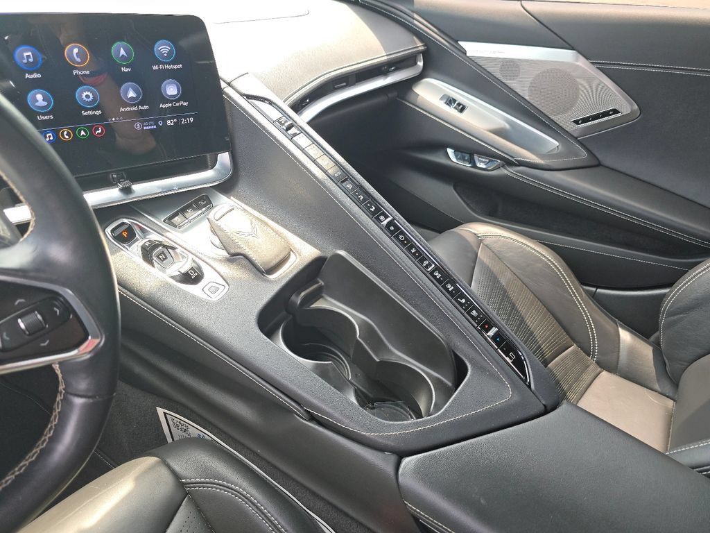 Used 2021 Chevrolet Corvette Stingray Preferred Conv w/ Z51 Performance Package RWD image 28