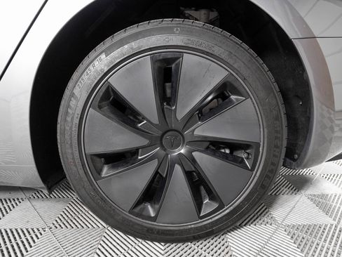 Used 2025 Tesla Model 3 Long Range image 40