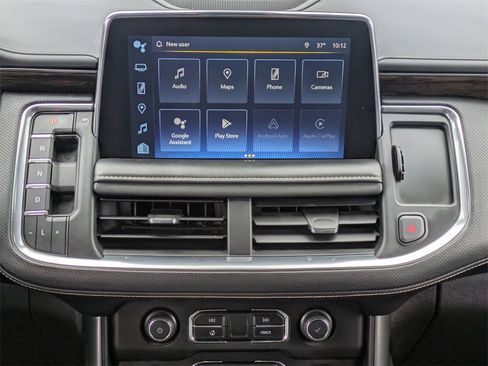 Used 2022 Chevrolet Suburban Premier image 15