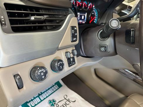 Used 2018 GMC Yukon SLT w/ Premium Edition image 14