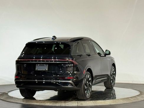 New 2026 Lincoln Nautilus Reserve w/ Jet Appearance Package image 9