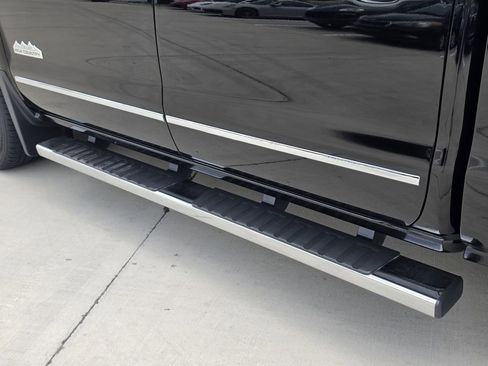 Used 2015 Chevrolet Silverado 1500 High Country w/ High Country Premium Package AWD/4WD image 34