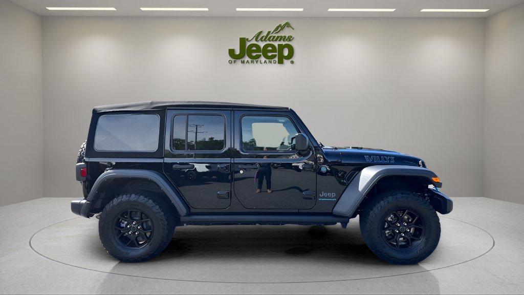 Used 2024 Jeep Wrangler Unlimited AWD/4WD image 4