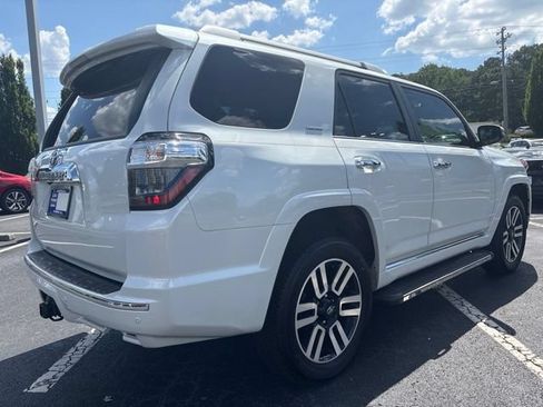Used 2024 Toyota 4Runner Limited AWD/4WD image 5