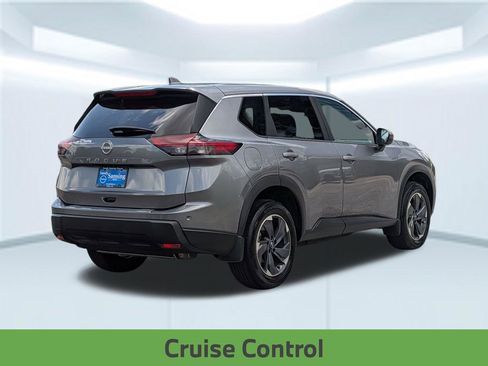 Certified 2025 Nissan Rogue SV FWD image 7