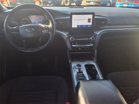 Certified 2020 Ford Explorer XLT w/ Class III Trailer Tow Package image 11