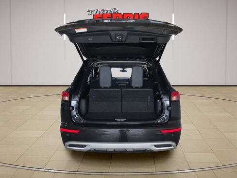 Used 2022 Mitsubishi Outlander SE FWD image 9