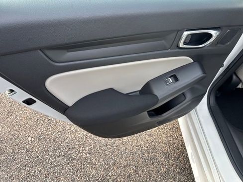 Used 2023 Honda Civic LX image 14