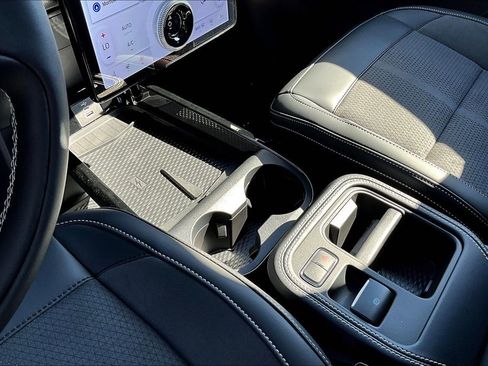 New 2025 Ford Mustang Mach-E GT image 8