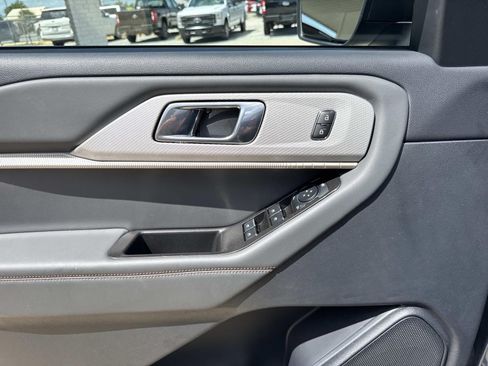 Certified 2026 Ford Explorer Active w/ Active Comfort Package RWD image 19