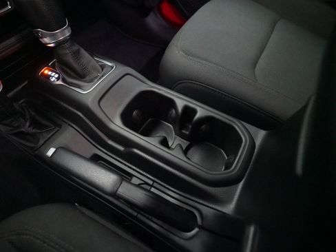 Used 2021 Jeep Gladiator Willys image 15