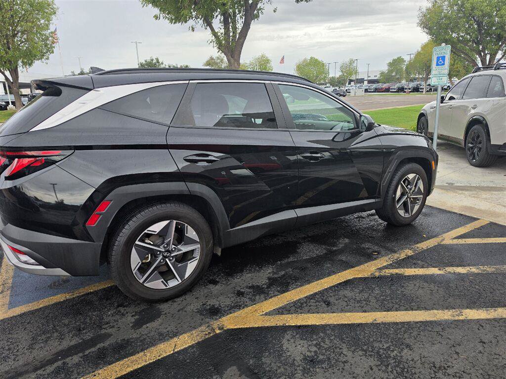Used 2025 Hyundai Tucson SEL FWD image 9