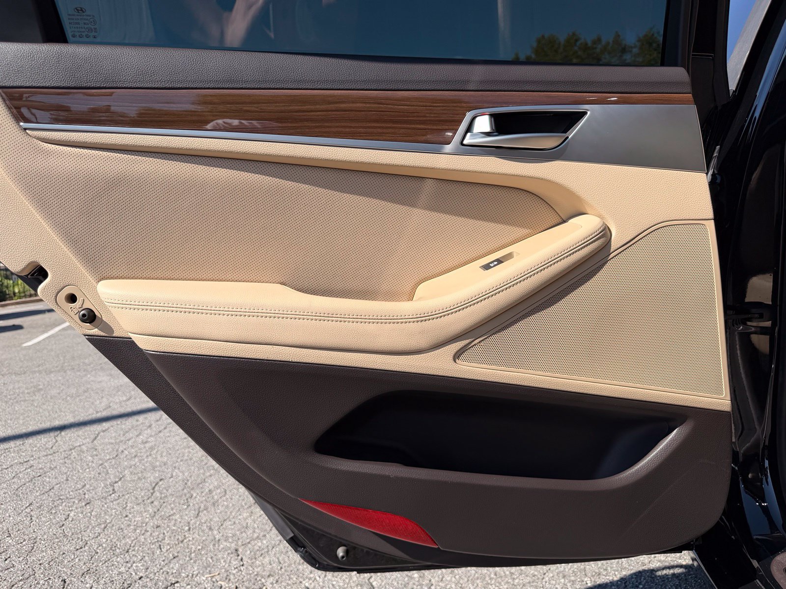 Used 2018 Genesis G80 3.8 RWD image 27