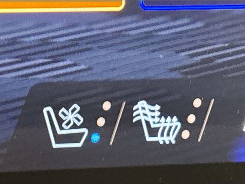 New 2025 Chevrolet Suburban Premier image 20