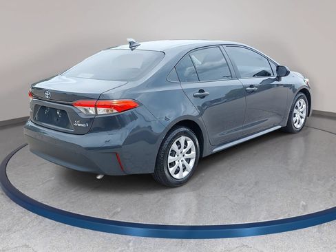 Used 2024 Toyota Corolla LE FWD image 5