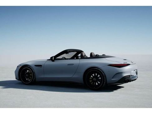 New 2026 Mercedes-Benz SL 63 AMG 4MATIC image 32