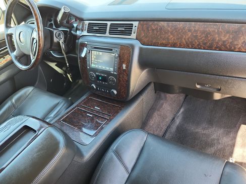 Used 2014 GMC Yukon Denali AWD/4WD image 19