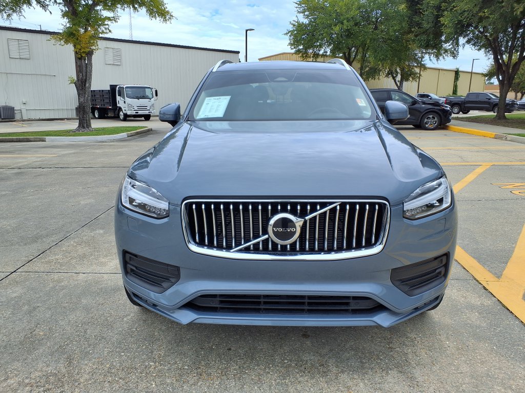 Used 2023 Volvo XC90 B5 Core w/ Protection Package Premier AWD/4WD image 2