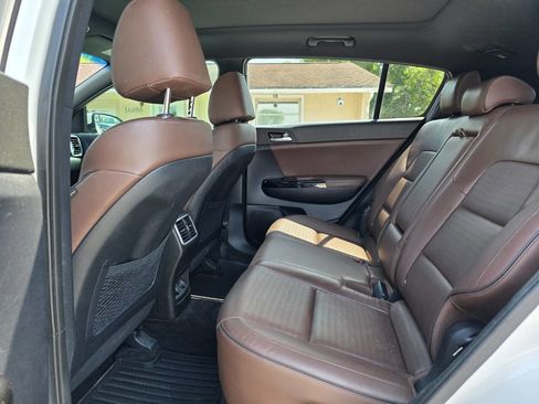 Used 2017 Kia Sportage SX image 10