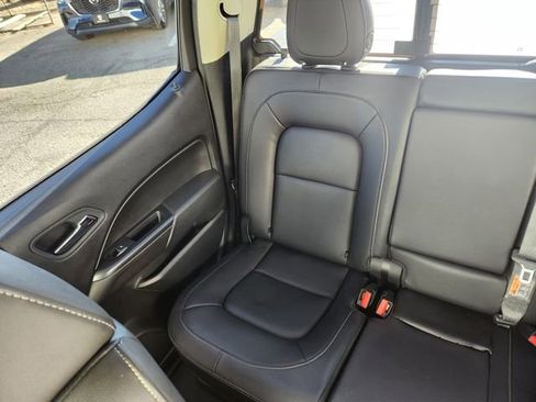 Used 2019 Chevrolet Colorado ZR2 image 16