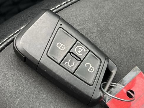 Used 2022 Volkswagen Taos SE w/ IQ.Drive SE Package image 29